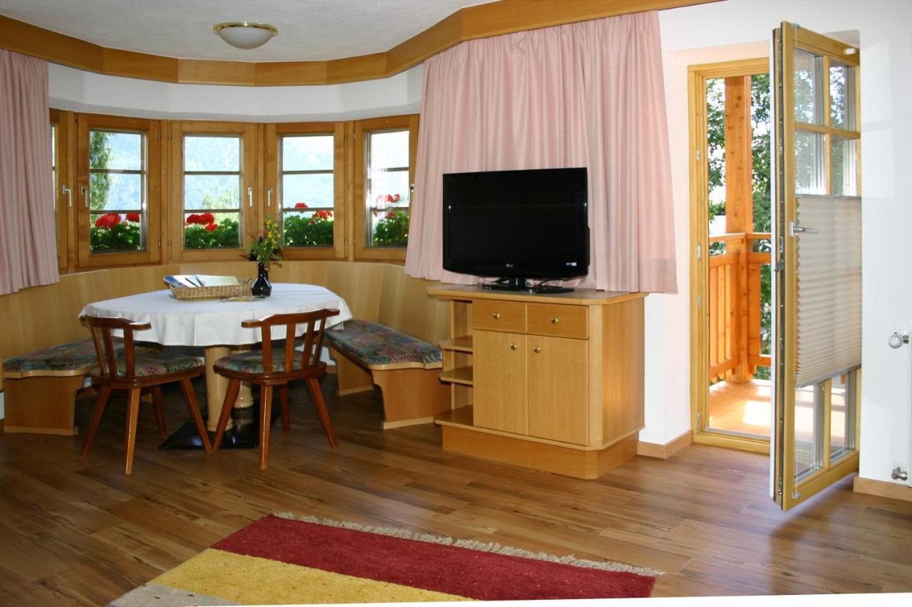 Lili'S Appartements Fiss Eksteriør bilde