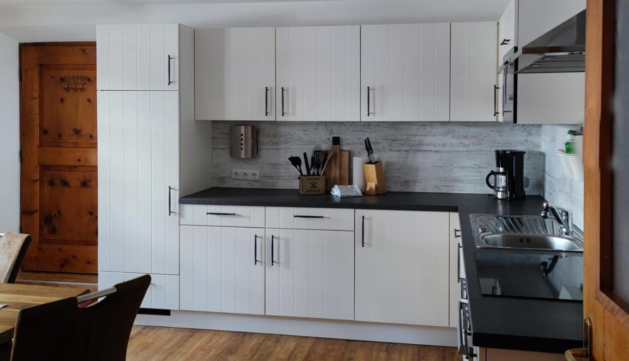 Lili'S Appartements Fiss Eksteriør bilde